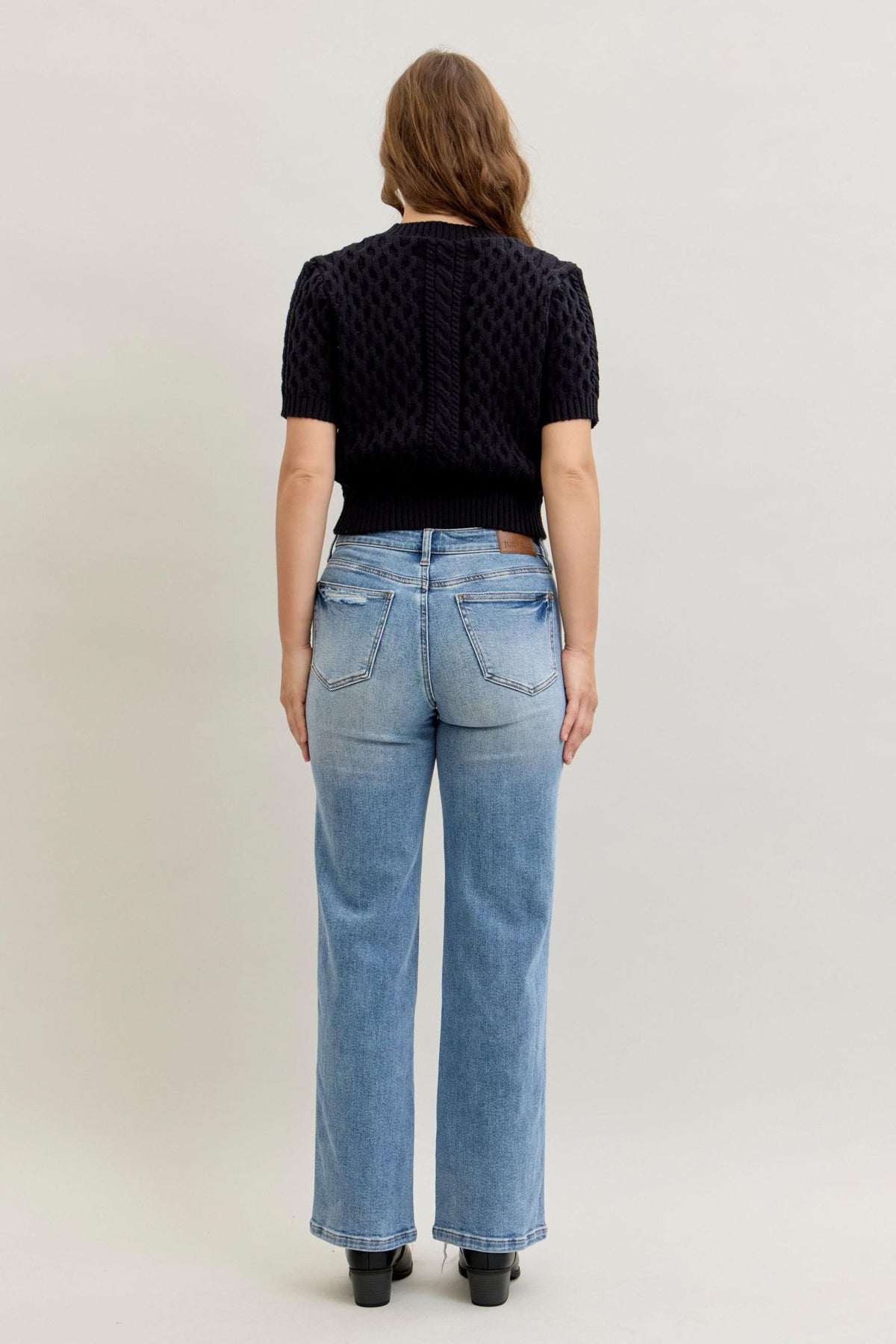Tiffany 90’s Straight Rigid Magic Jeans